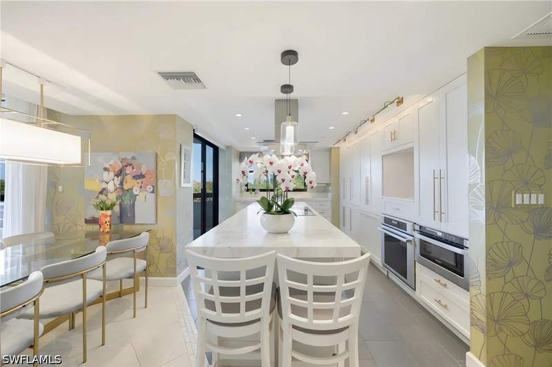 2 bedroom Condominium at 6001 Pelican Bay Blvd 204, Grosvenor, Naples — photo 2