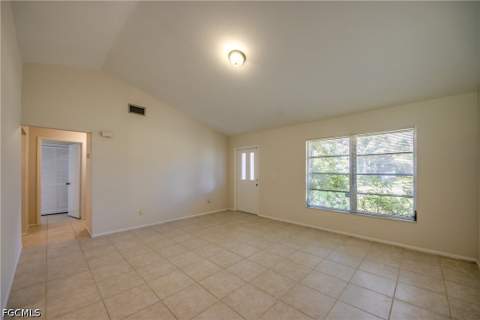 1315 SE 33rd Ter, Cape Coral FL - photo 7 of 44