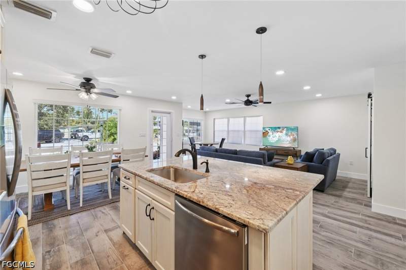 3 bedroom SingleFamilyResidence at 210 Hibiscus Dr, Leilani, Fort Myers Beach — photo 3