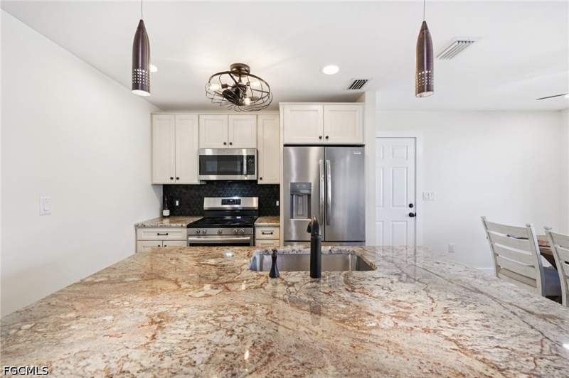 3 bedroom SingleFamilyResidence at 210 Hibiscus Dr, Leilani, Fort Myers Beach — photo 4