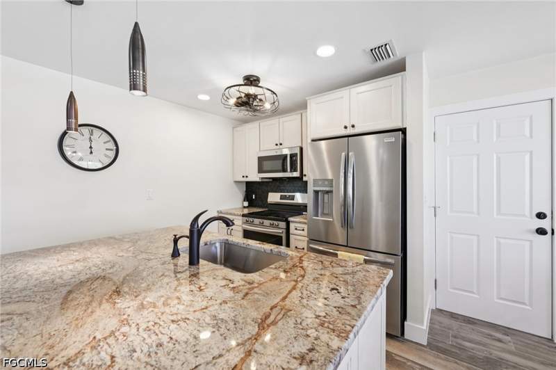 3 bedroom SingleFamilyResidence at 210 Hibiscus Dr, Leilani, Fort Myers Beach — photo 5