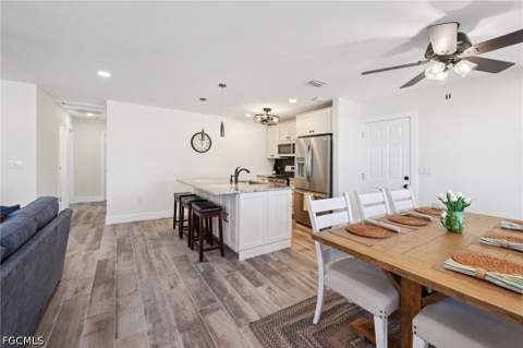 210 Hibiscus Dr, Fort Myers Beach FL - photo 6 of 31