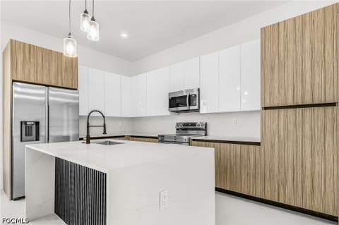 1322 NE 5th Pl, Cape Coral FL - photo 7 of 29