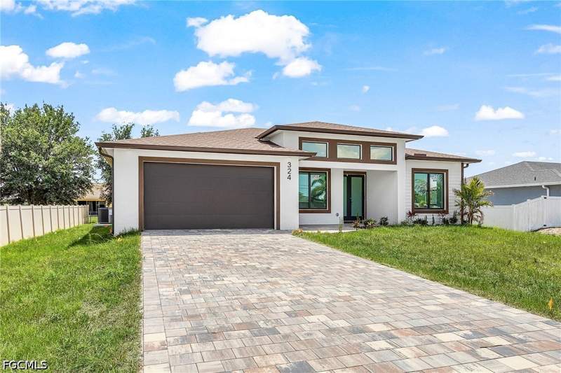 3 bedroom SingleFamilyResidence at 324 NE 15th St, Cape Coral, Cape Coral — photo 3
