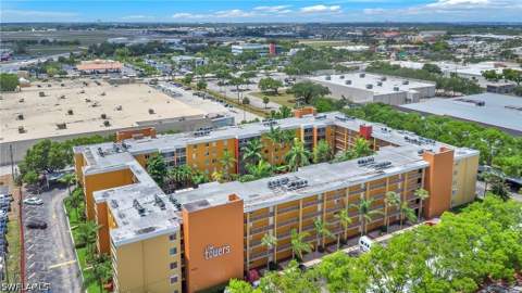 2366 E Mall Dr 212, Fort Myers FL - photo 18 of 20