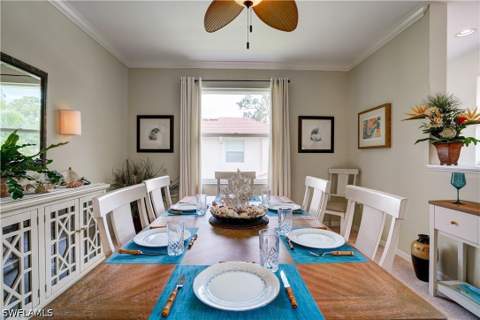 509 Robin Hood Cir 202, Naples FL - photo 6 of 27