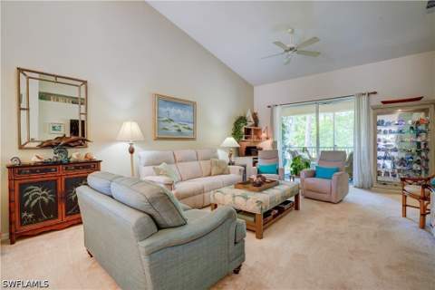 509 Robin Hood Cir 202, Naples FL - photo 8 of 27