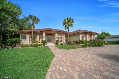 16971 Timberlakes Dr, Fort Myers FL - photo 12 of 39