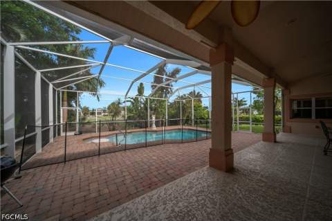 16971 Timberlakes Dr, Fort Myers FL - photo 18 of 39