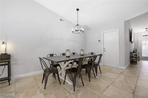 6856 Fairview St, Fort Myers FL - photo 6 of 37