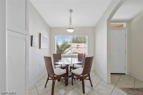 2395 Bayou Ln 7304, Naples FL - photo 6 of 28