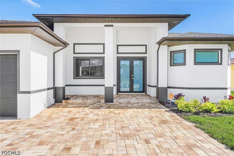 4 bedroom SingleFamilyResidence at 939 Mohawk Pkwy, Cape Coral, Cape Coral — photo 4