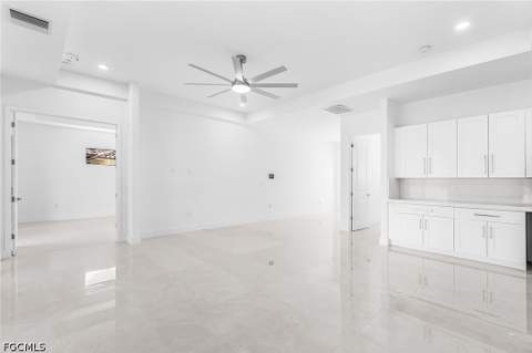 939 Mohawk Pkwy, Cape Coral FL - photo 7 of 33