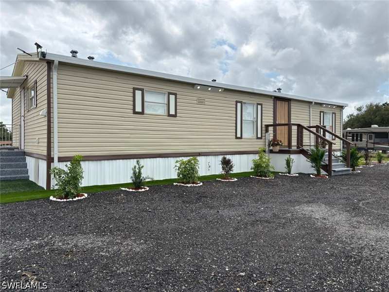 3 bedroom SingleFamilyResidence at 555 N Palomino St, Montura Ranch Estates, Clewiston — photo 1