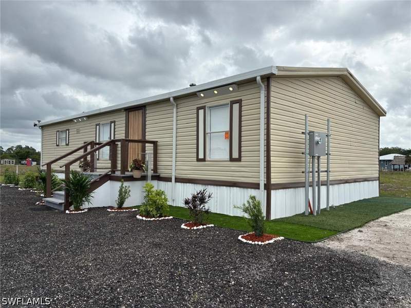 3 bedroom SingleFamilyResidence at 555 N Palomino St, Montura Ranch Estates, Clewiston — photo 3