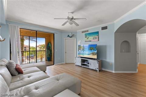 12920 Positano Cir 306, Naples FL - photo 13 of 38