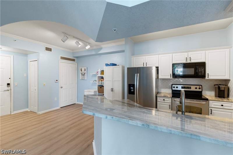 1 bedroom Condominium at 12920 Positano Cir 306, Positano Place, Naples — photo 3