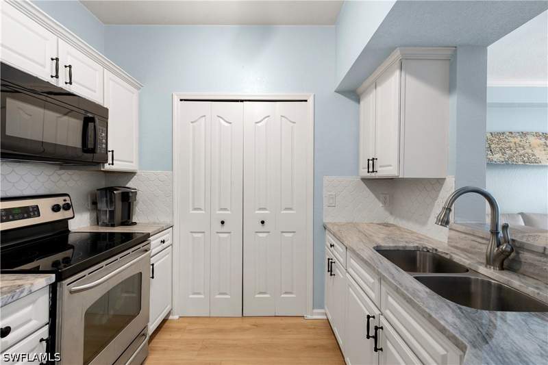 1 bedroom Condominium at 12920 Positano Cir 306, Positano Place, Naples — photo 5