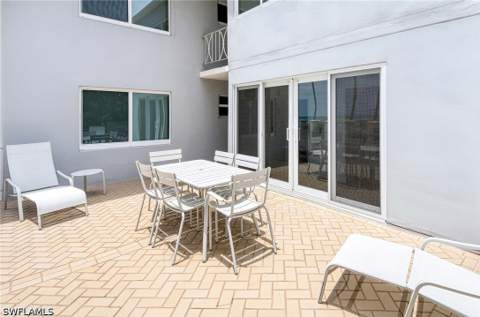 1851 Gulf Shore Blvd N 4, Naples FL - photo 11 of 40