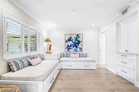 1851 Gulf Shore Blvd N 4, Naples FL - photo 20 of 40