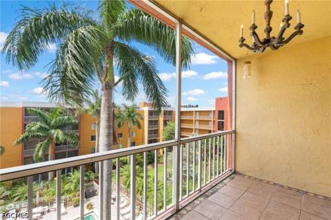 2366 E Mall Dr 516, Fort Myers FL - photo 6 of 20