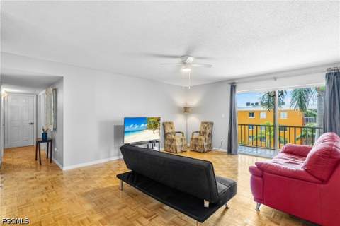 2366 E Mall Dr 516, Fort Myers FL - photo 8 of 20