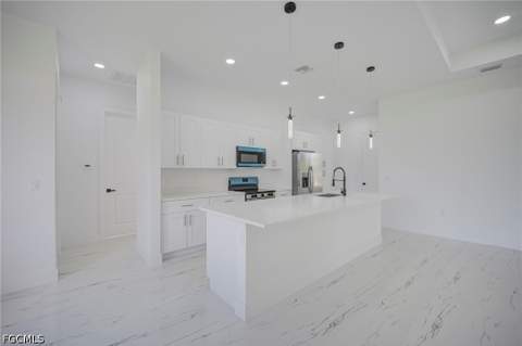 931 Barcelona St E, Lehigh Acres FL - photo 7 of 24