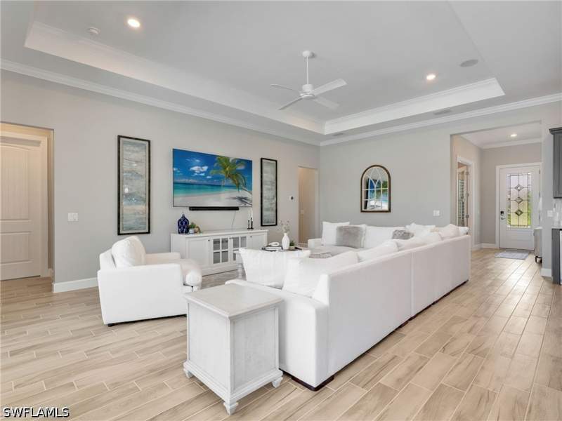 3 bedroom SingleFamilyResidence at 21064 Hallandale Dr, Verdana Village, Estero — photo 4