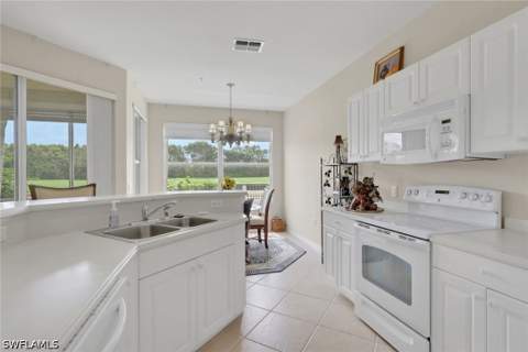 4660 Winged Foot Ct 102, Naples FL - photo 18 of 36