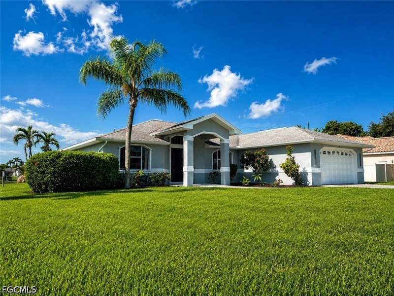 3 bedroom SingleFamilyResidence at 1118 SE 16th Ter, Cape Coral, Cape Coral — photo 3