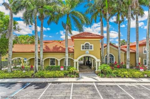 8920 Colonnades Ct E 518, Bonita Springs FL - photo 14 of 20