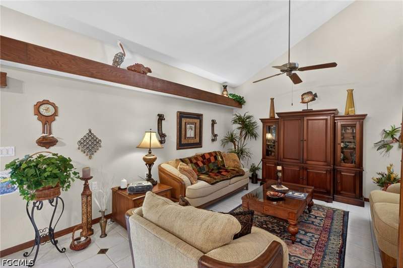 2 bedroom Attached at 6072 Huntington Woods Dr 17, Huntington Woods, Naples — photo 4