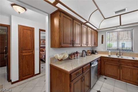 6072 Huntington Woods Dr 17, Naples FL - photo 7 of 28