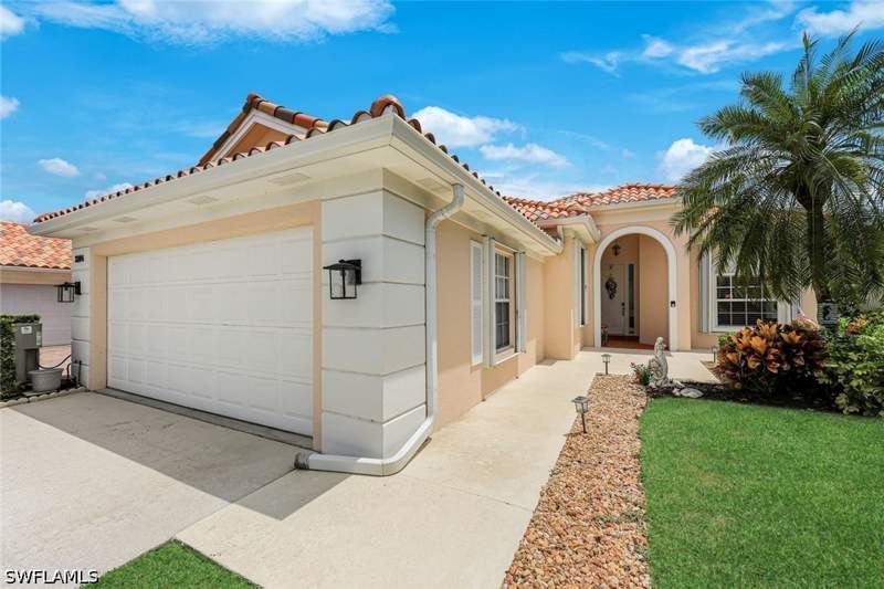 3 bedroom SingleFamilyResidence at 3204 Benicia Ct, Village Walk, Naples — photo 3