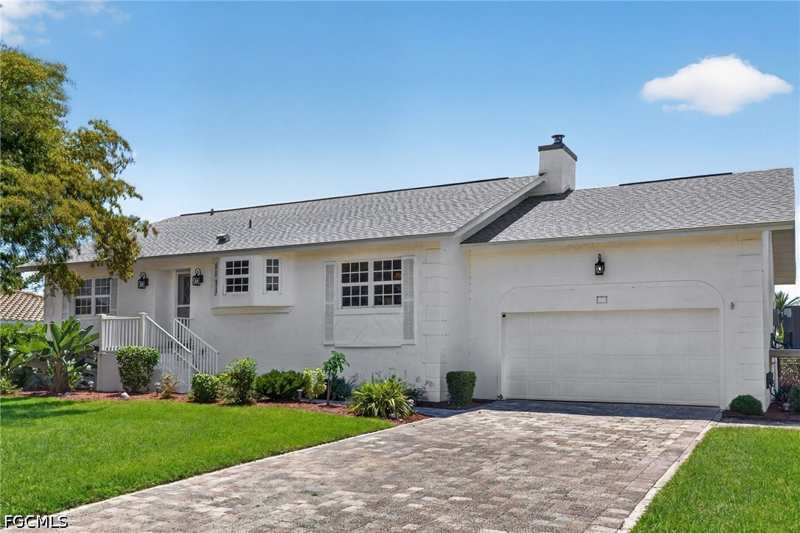 2 bedroom SingleFamilyResidence at 713 Durion Ct, East Rocks, Sanibel — photo 1
