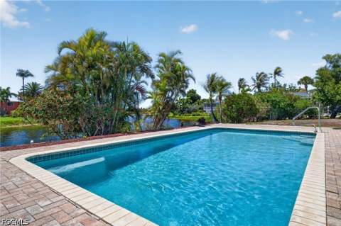 713 Durion Ct, Sanibel FL - photo 21 of 32