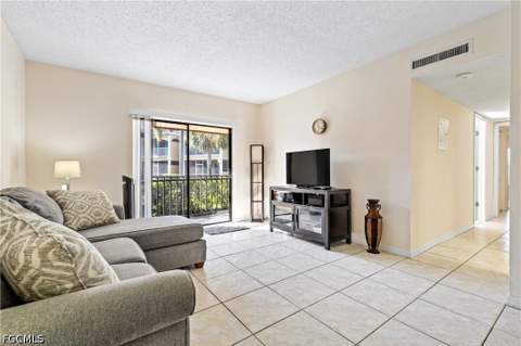 12501 McGregor Blvd 11, Fort Myers FL - photo 13 of 34