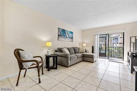 12501 McGregor Blvd 11, Fort Myers FL - photo 14 of 34