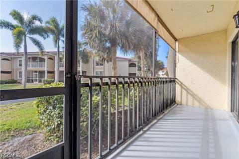 12501 McGregor Blvd 11, Fort Myers FL - photo 15 of 34