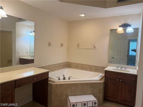13034 Pennington Pl 101, Fort Myers FL - photo 16 of 28