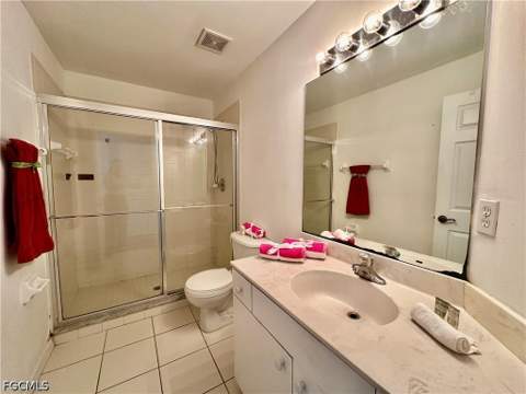 3614 Pine Oak Cir 103, Fort Myers FL - photo 20 of 47