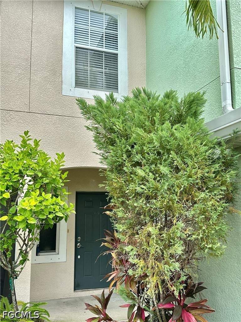 3 bedroom Townhouse at 3614 Pine Oak Cir 103, Forest Lake Townhomes, Fort Myers — photo 3