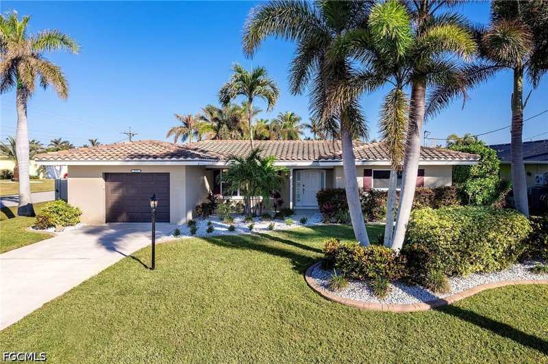 2 bedroom SingleFamilyResidence at 171 SW 51st Ter, Cape Coral, Cape Coral — photo 1