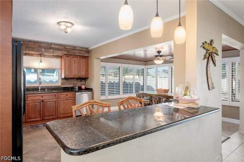 171 SW 51st Ter, Cape Coral FL - photo 15 of 38