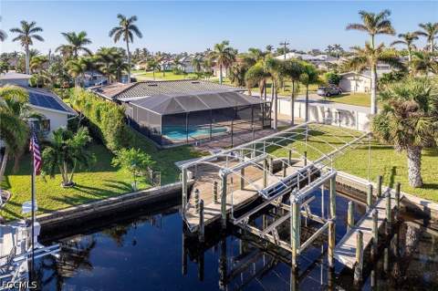 171 SW 51st Ter, Cape Coral FL - photo 9 of 38