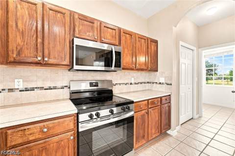 117 Shadow Lakes Dr, Lehigh Acres FL - photo 13 of 40