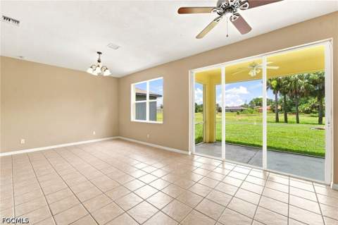 117 Shadow Lakes Dr, Lehigh Acres FL - photo 7 of 40