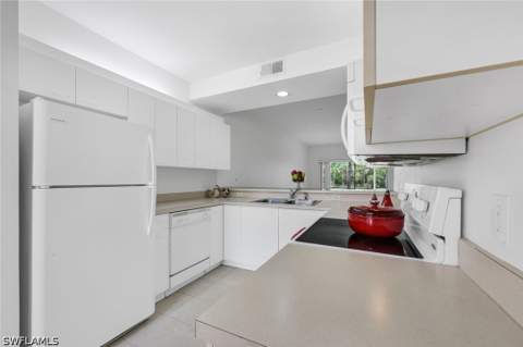 432 Valerie Way 102, Naples FL - photo 8 of 23