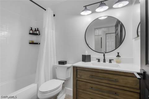 241 Robin Hood Cir 202, Naples FL - photo 20 of 38