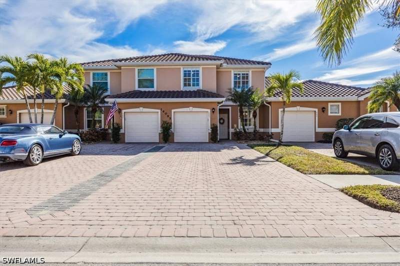 3 bedroom Townhouse at 14095 Winchester Ct 603, Reflection Lakes Of Naples, Naples — photo 2
